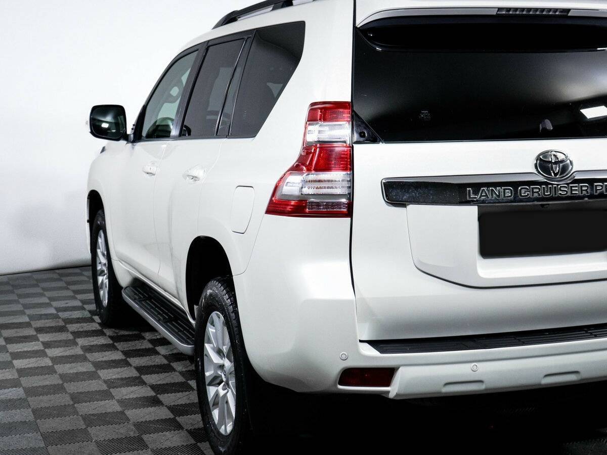 Toyota Land Cruiser Prado 2016 года с пробегом. Фото: #18