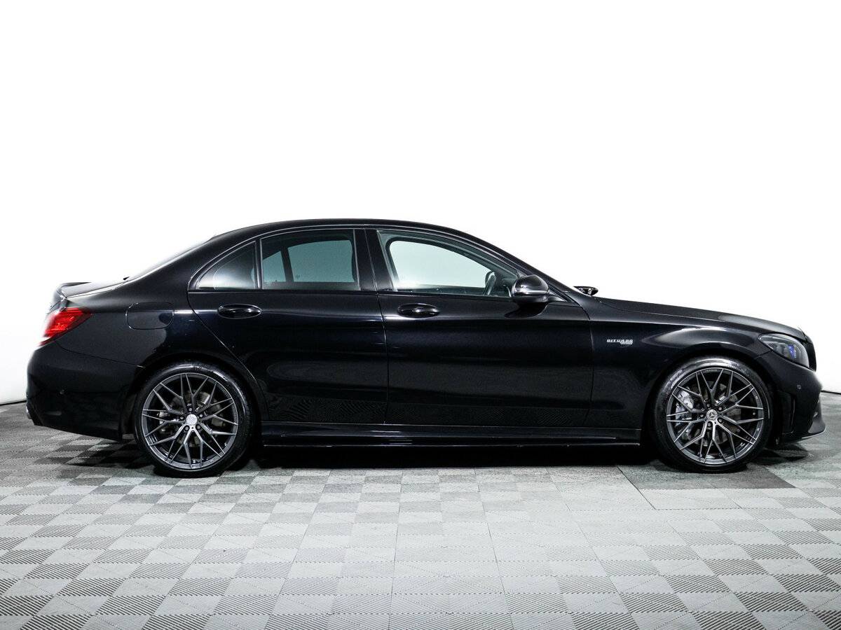 Mercedes-Benz C-Класс AMG 2019 года с пробегом. Фото: #3