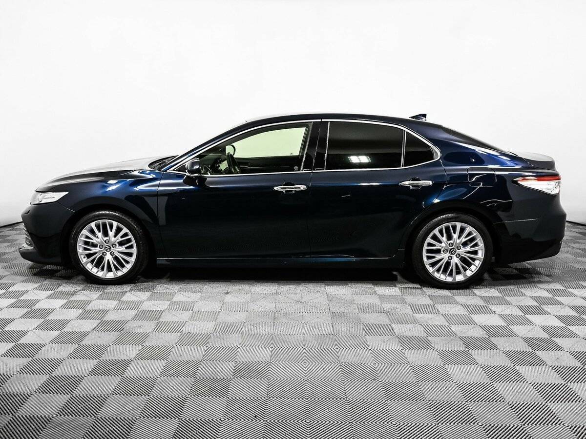 Toyota Camry 2018 года с пробегом. Фото: #7