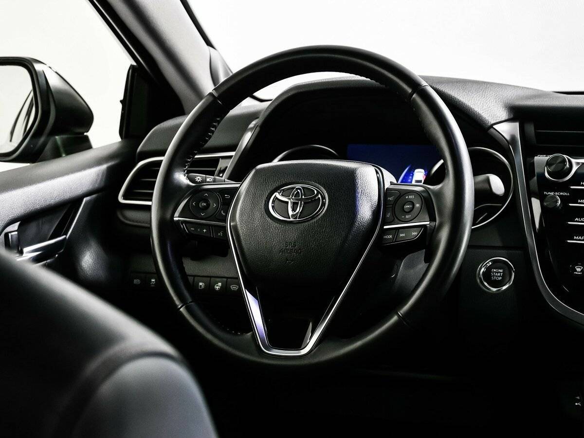 Toyota Camry 2018 года с пробегом. Фото: #15