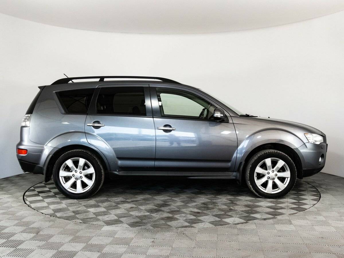 Mitsubishi Outlander 2010 года с пробегом. Фото: #3