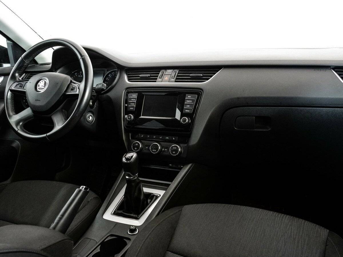 Б/У Шкода Октавия 2013 года. Фото: #8