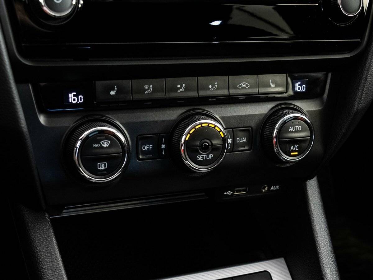 Б/У Шкода Октавия 2013 года. Фото: #15