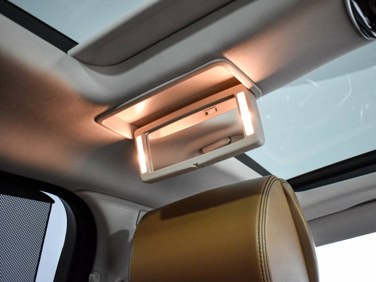 Jaguar XJ 2016 года с пробегом. Фото: #17