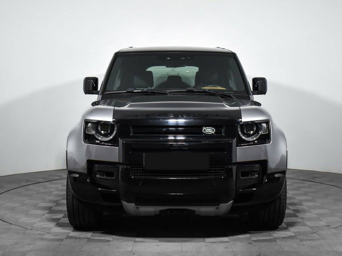 Land Rover Defender 2023 года с пробегом. Фото: #1