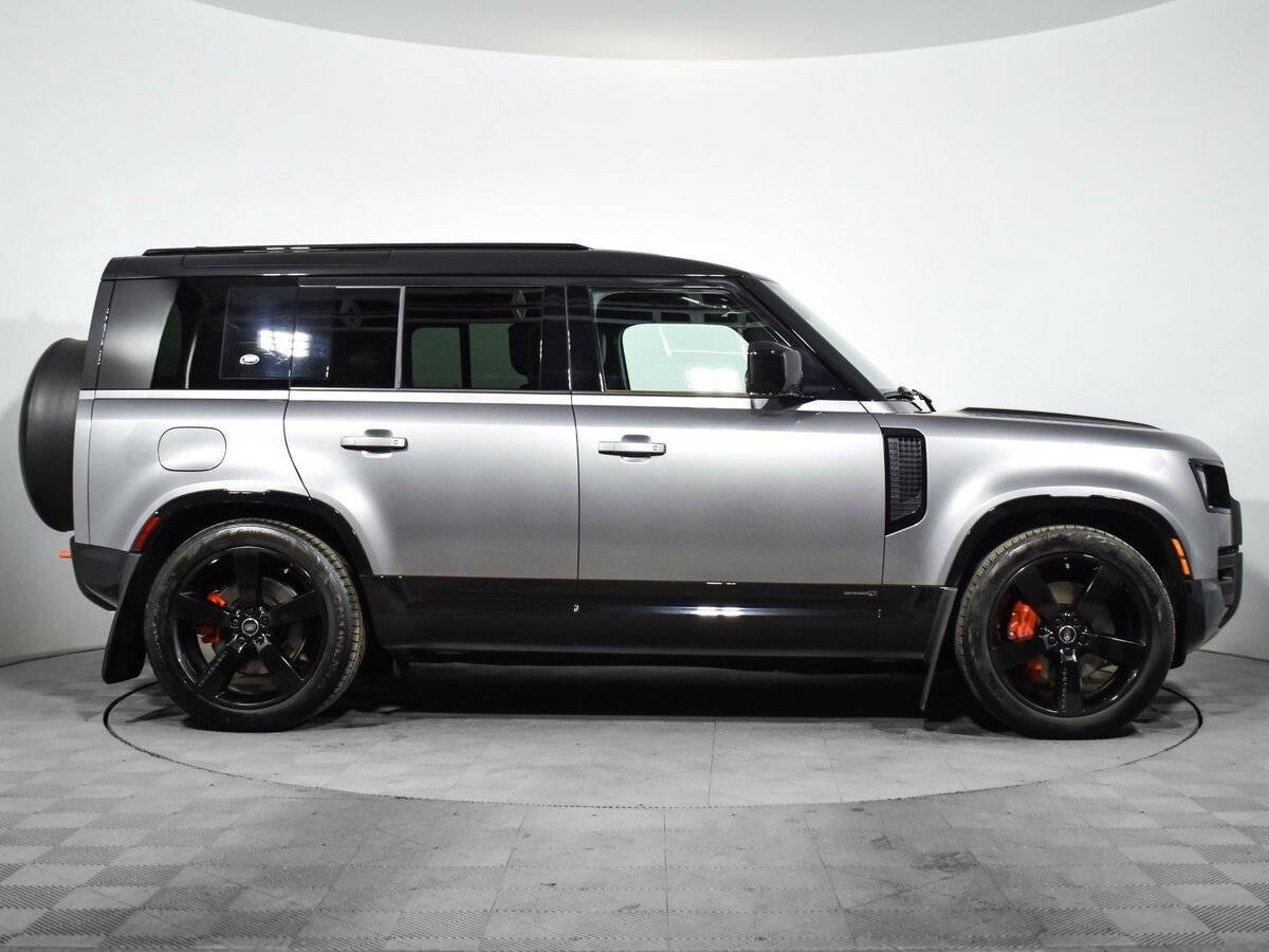 Land Rover Defender 2023 года с пробегом. Фото: #3