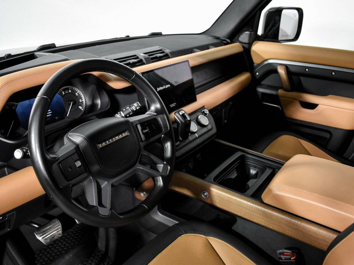 Land Rover Defender 2023 года с пробегом. Фото: #8