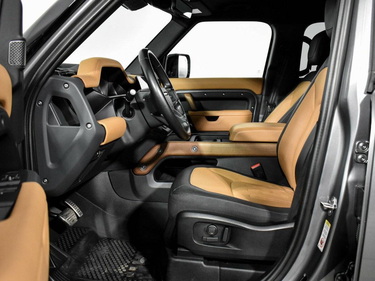 Land Rover Defender 2023 года с пробегом. Фото: #9