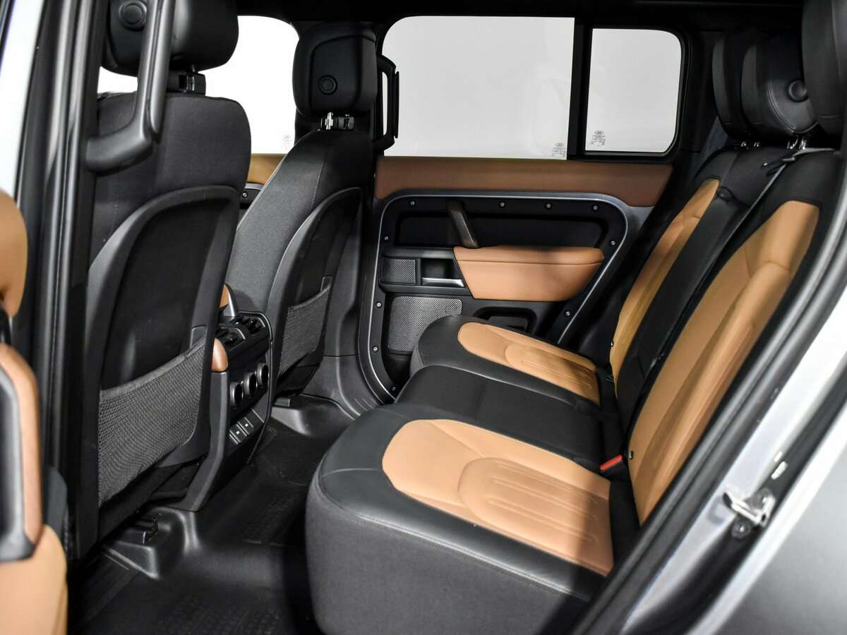 Land Rover Defender 2023 года с пробегом. Фото: #10