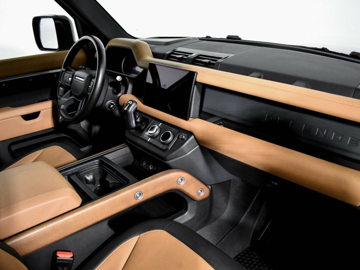 Land Rover Defender 2023 года с пробегом. Фото: #11