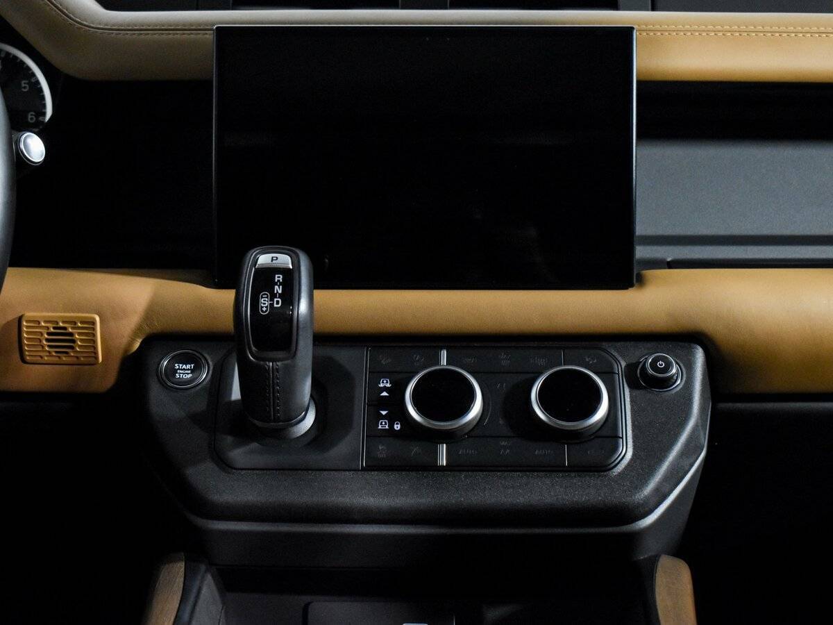 Land Rover Defender 2023 года с пробегом. Фото: #12