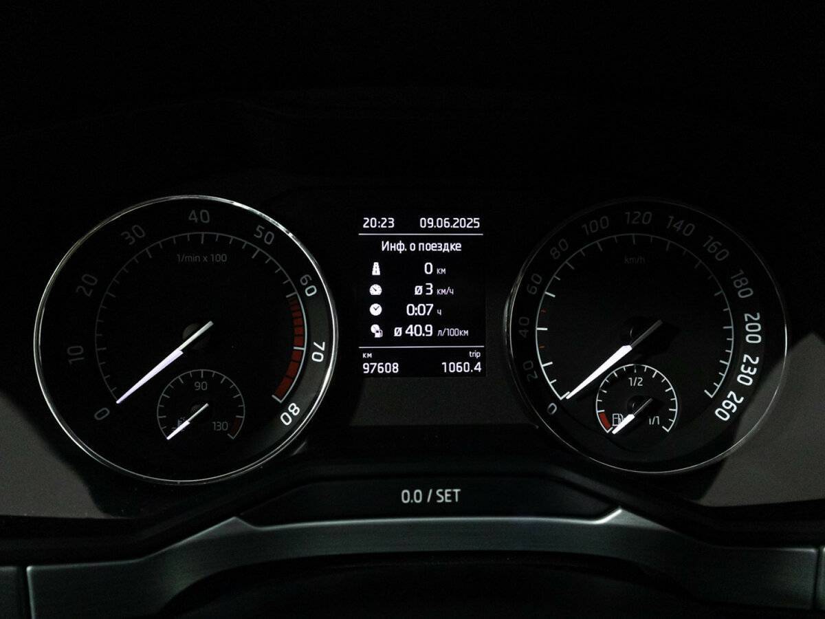 Skoda Superb 2018 года с пробегом. Фото: #11