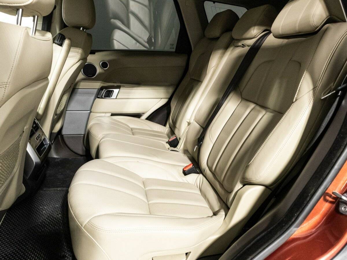 Land Rover Range Rover Sport 2014 года с пробегом. Фото: #9