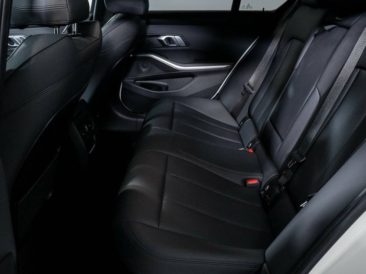 BMW 3 серии 2020 года с пробегом. Фото: #9