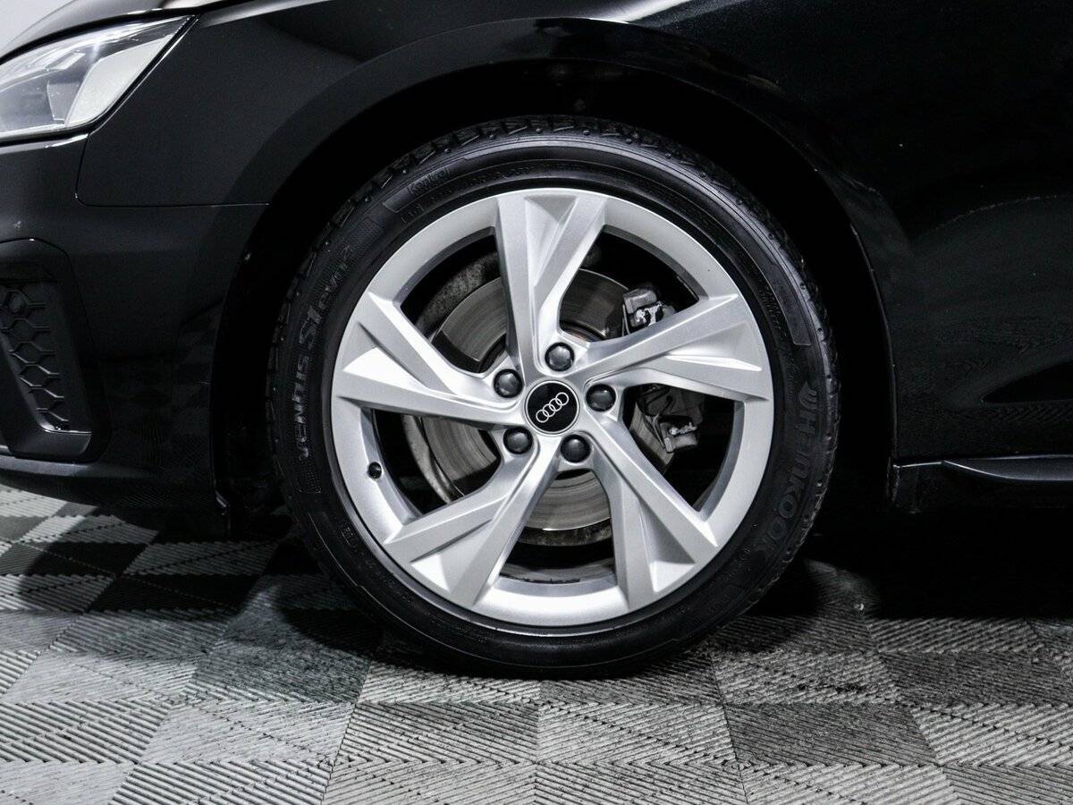 Audi A4 2021 года с пробегом. Фото: #14