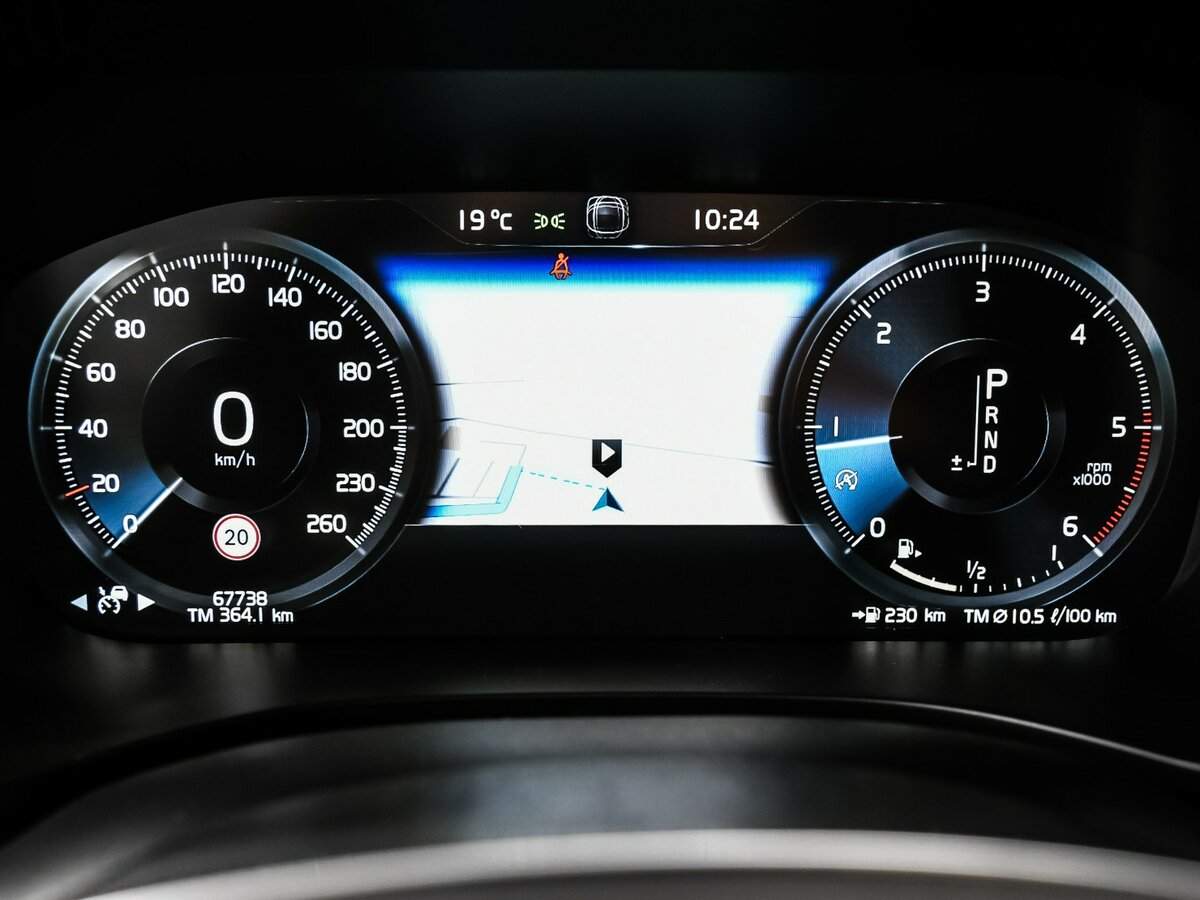 Volvo XC60 2021 года с пробегом. Фото: #9