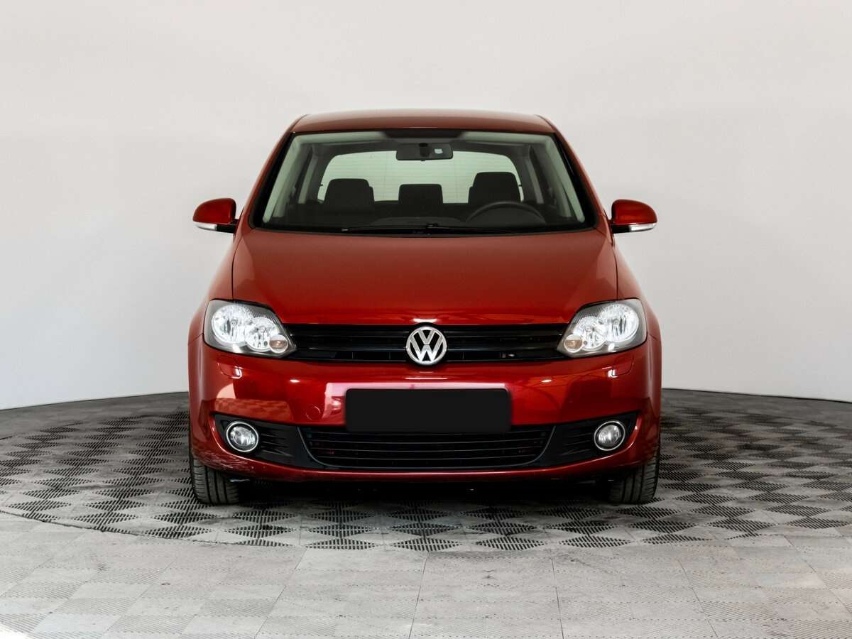 Volkswagen Golf Plus 2010 года с пробегом. Фото: #1