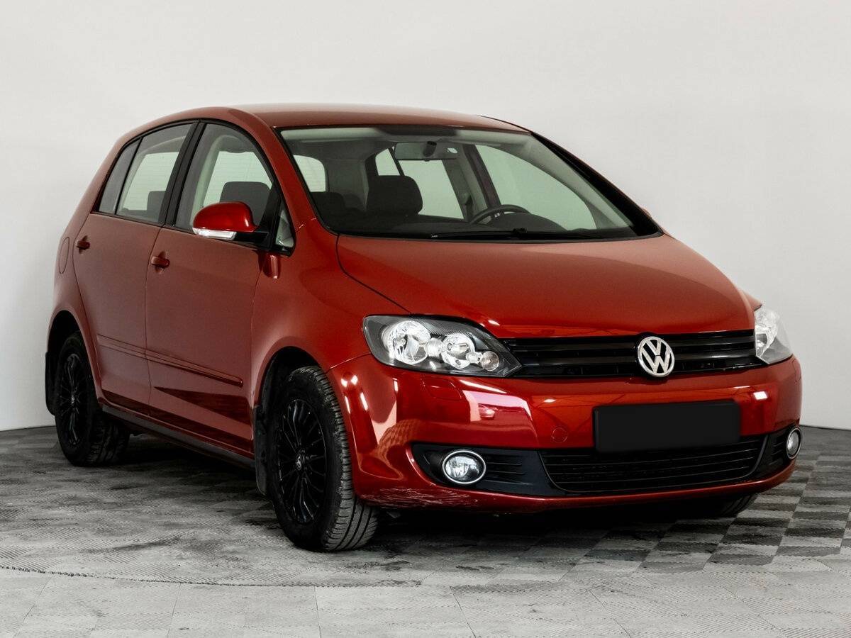 Volkswagen Golf Plus 2010 года с пробегом. Фото: #2