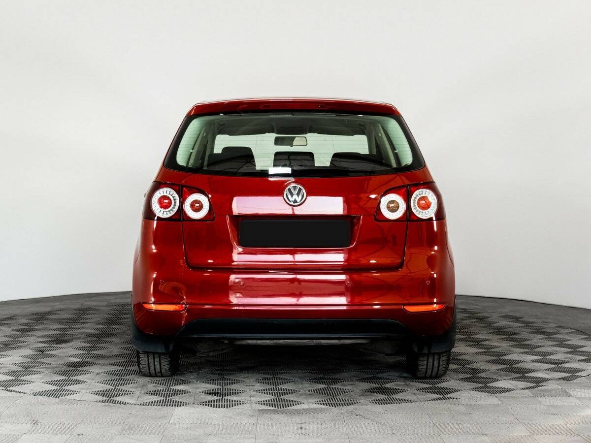 Volkswagen Golf Plus 2010 года с пробегом. Фото: #4