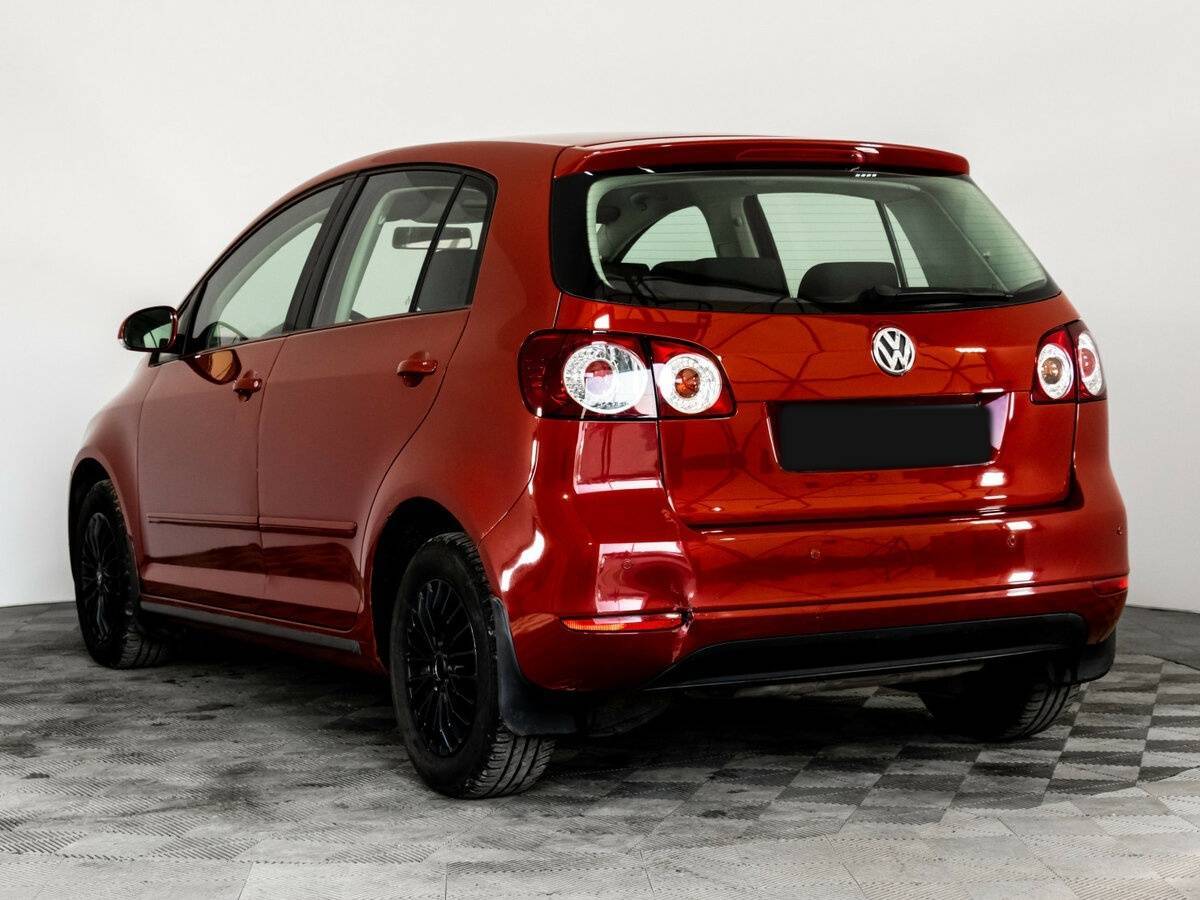 Volkswagen Golf Plus 2010 года с пробегом. Фото: #5