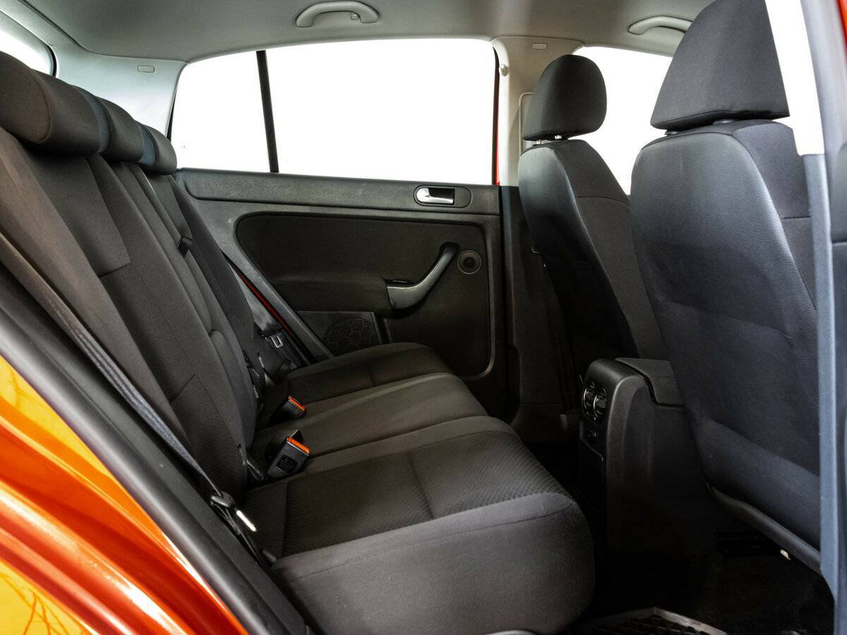 Volkswagen Golf Plus 2010 года с пробегом. Фото: #12