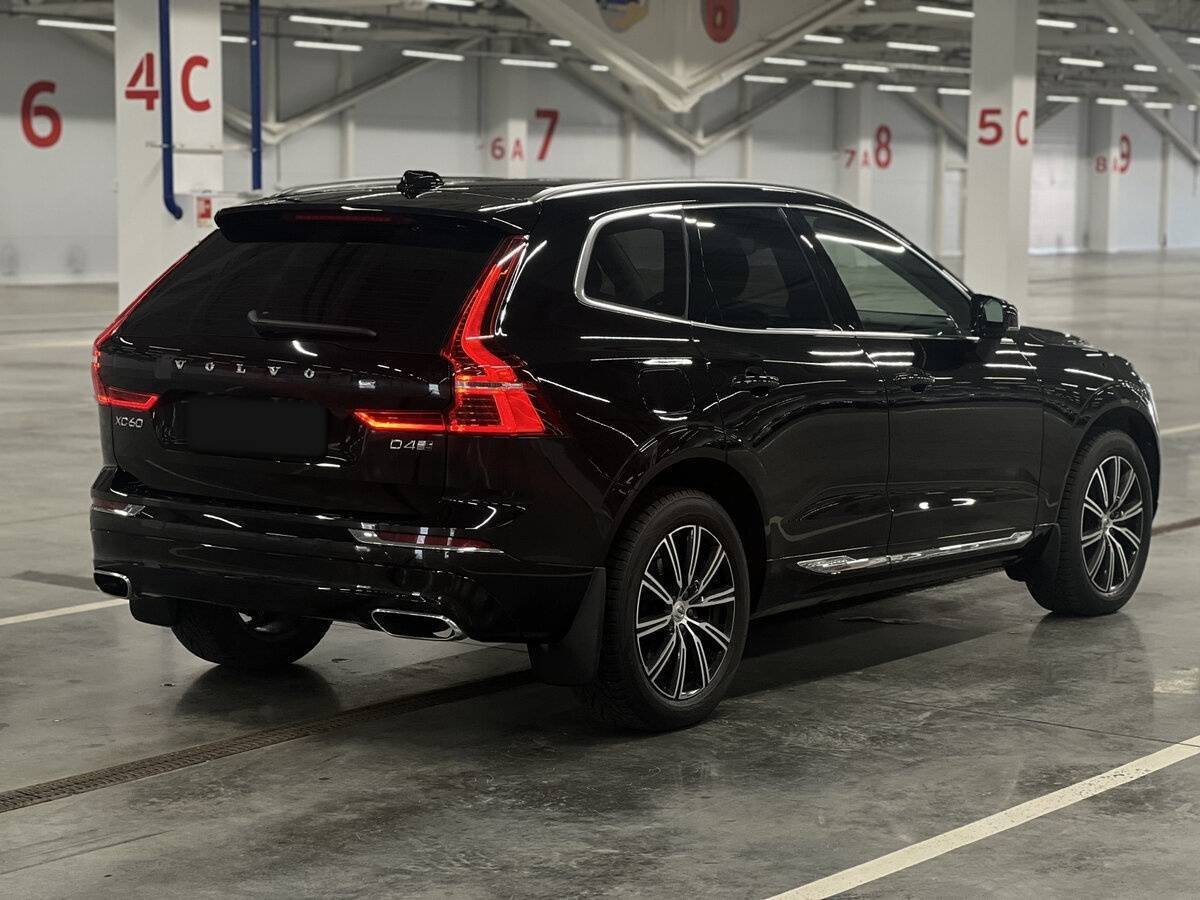 Volvo XC60 2018 года с пробегом. Фото: #4