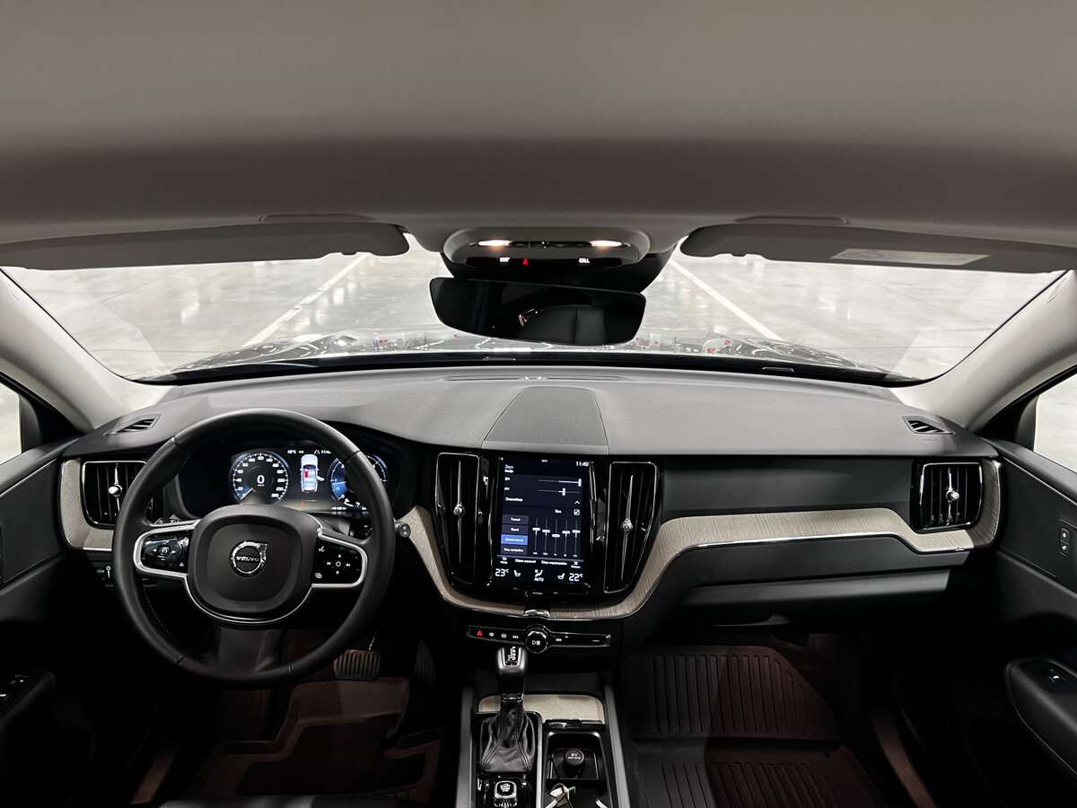 Volvo XC60 2018 года с пробегом. Фото: #13
