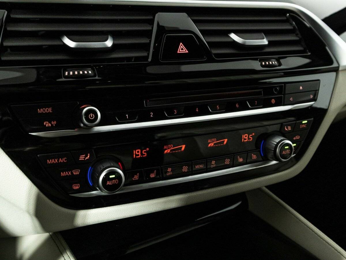 BMW 6 серии 2019 года с пробегом. Фото: #22