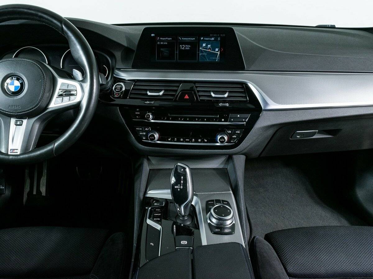 BMW 5 серии 2019 года с пробегом. Фото: #11