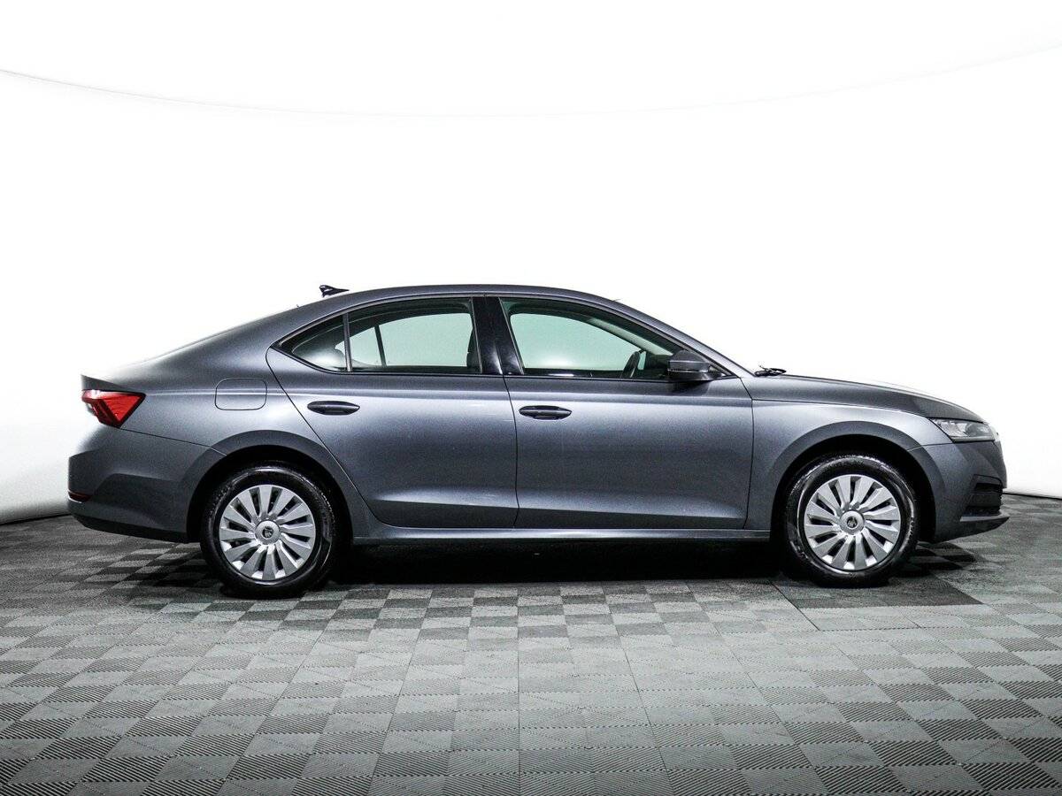 Skoda Octavia 2021 года с пробегом. Фото: #3