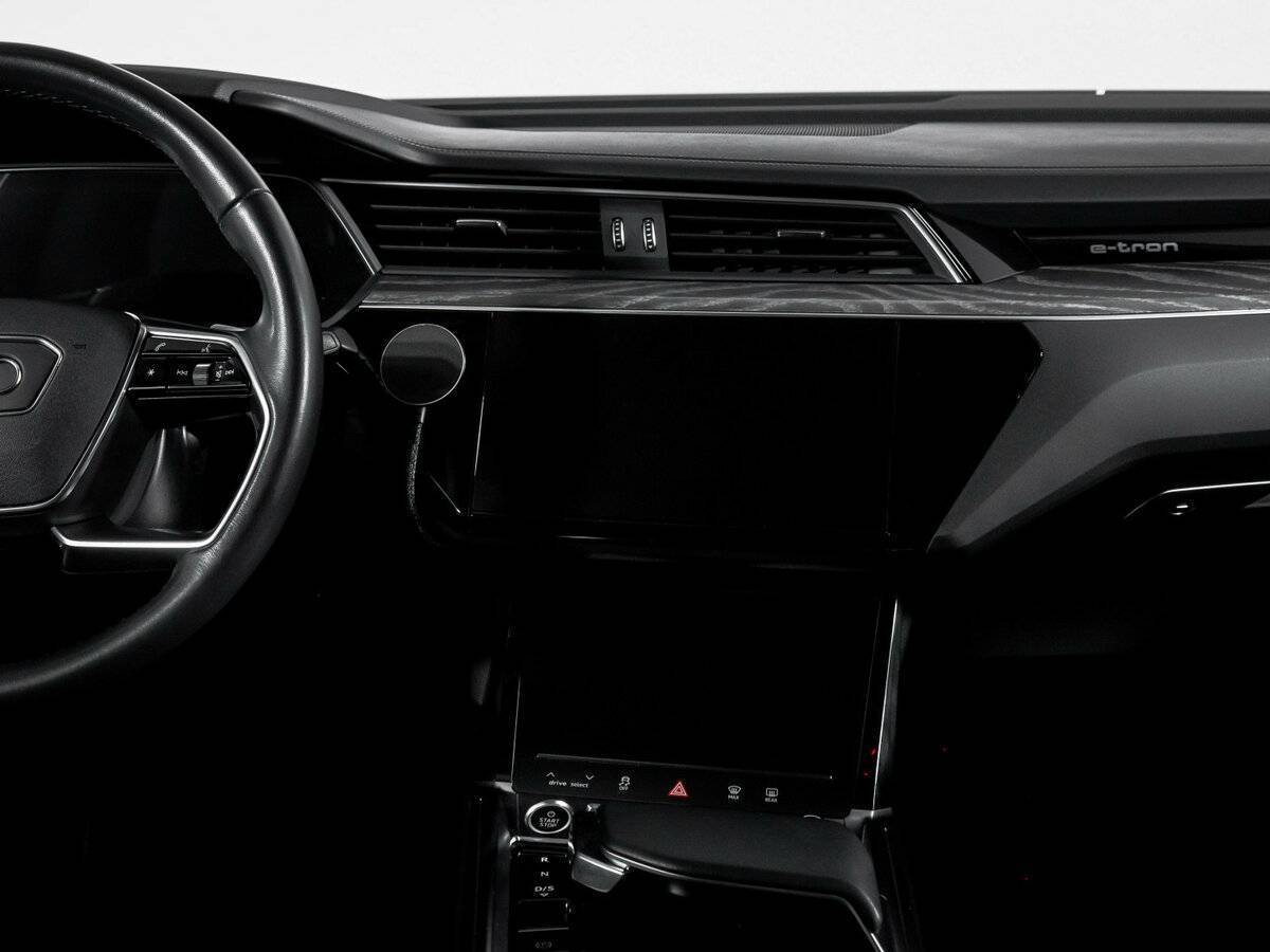 Audi e-tron Sportback 2022 года с пробегом. Фото: #12