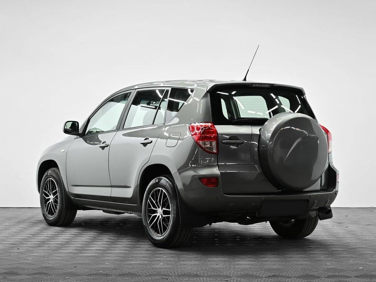 Toyota RAV4 2007 года с пробегом. Фото: #2