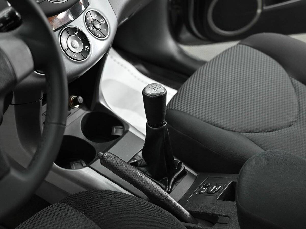 Toyota RAV4 2007 года с пробегом. Фото: #10