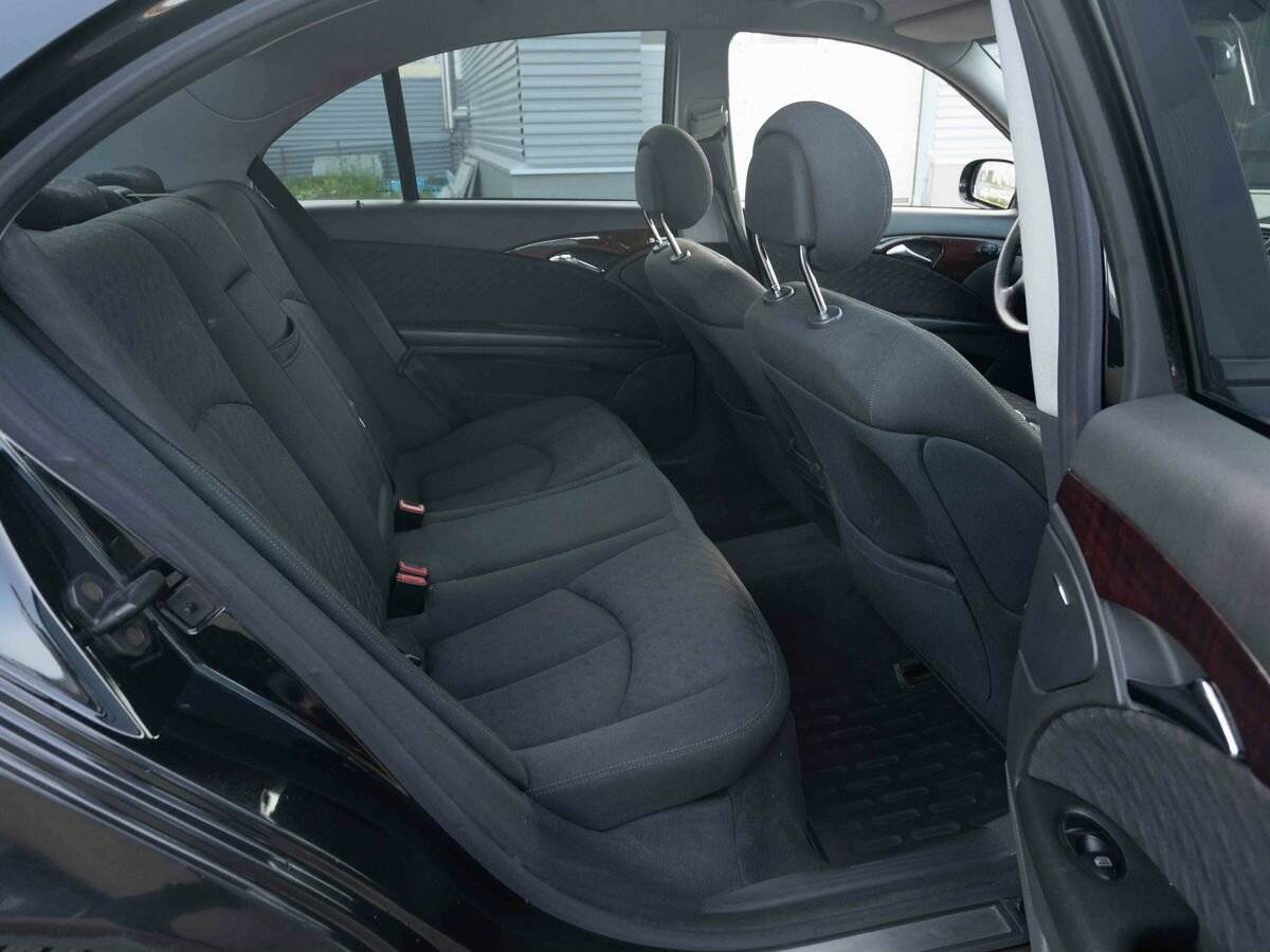 Mercedes-Benz E-Класс 2004 года с пробегом. Фото: #9