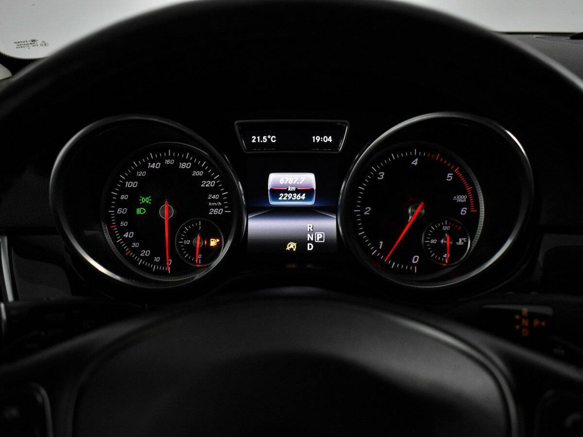 Mercedes-Benz GLE 2016 года с пробегом. Фото: #20