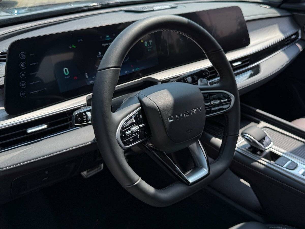 Chery Arrizo 8 2024 года с пробегом. Фото: #8