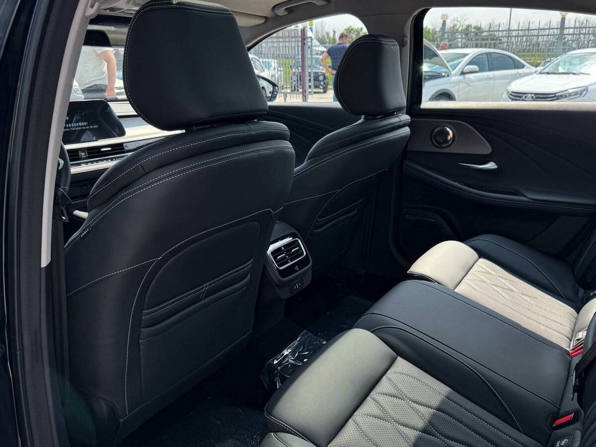 Chery Arrizo 8 2024 года с пробегом. Фото: #13