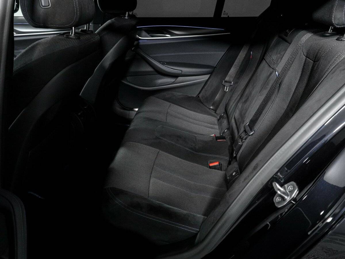 BMW 5 серии 2020 года с пробегом. Фото: #9