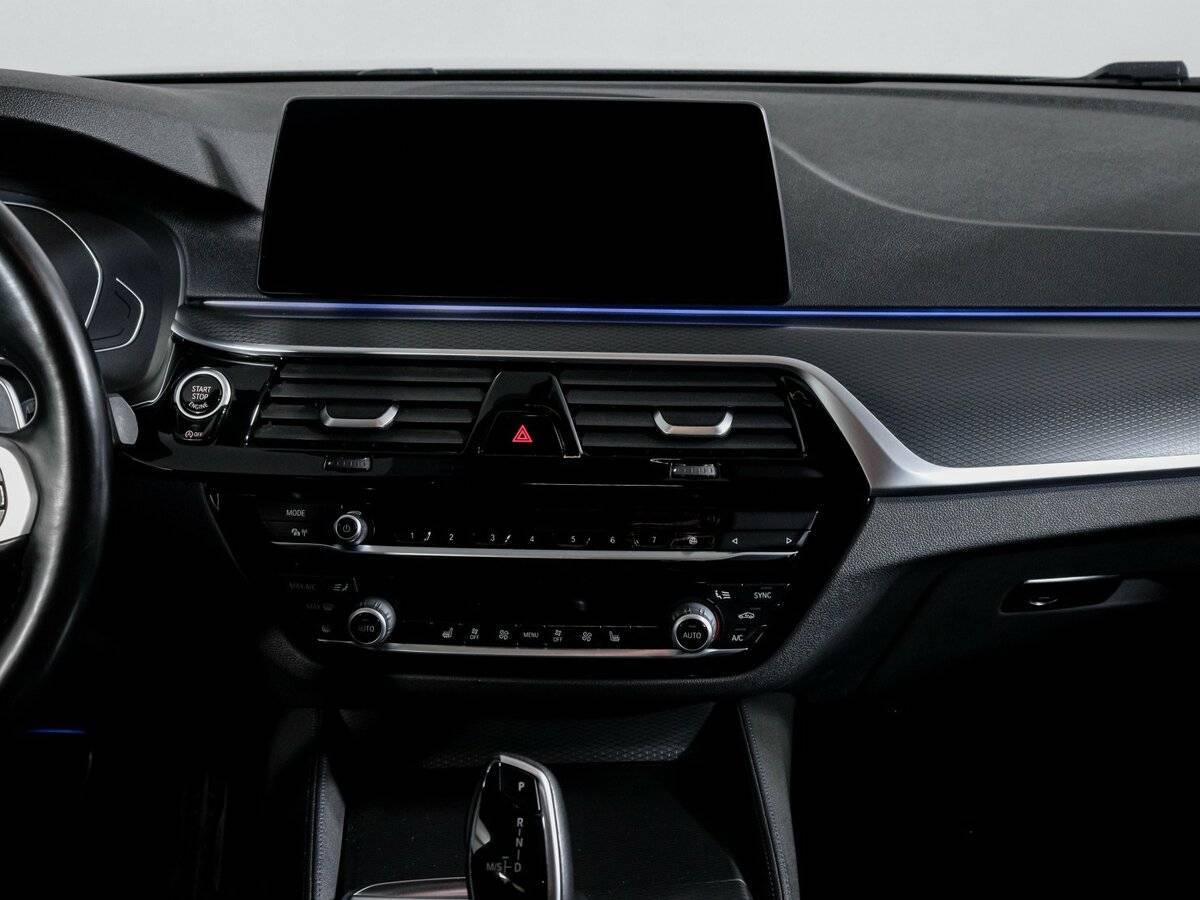 BMW 5 серии 2020 года с пробегом. Фото: #12