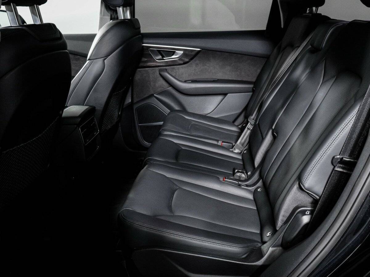 Audi Q7 2021 года с пробегом. Фото: #9