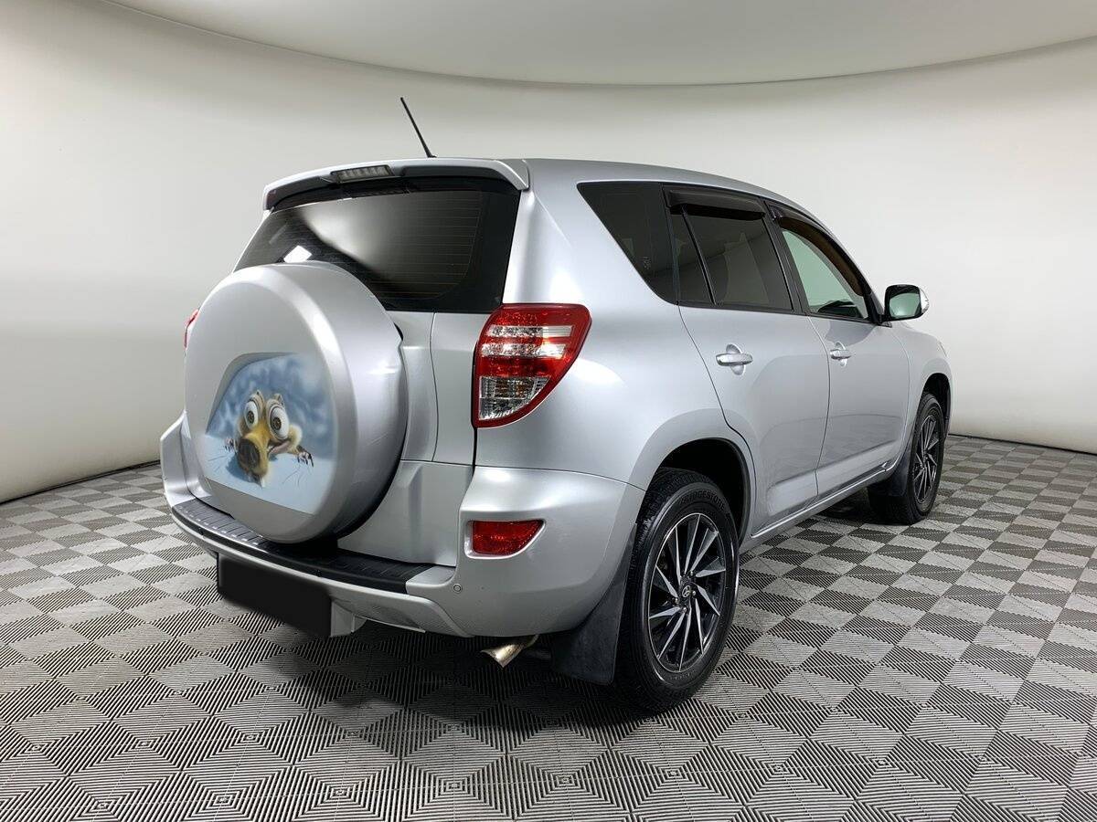 Toyota RAV4 2010 года с пробегом. Фото: #4