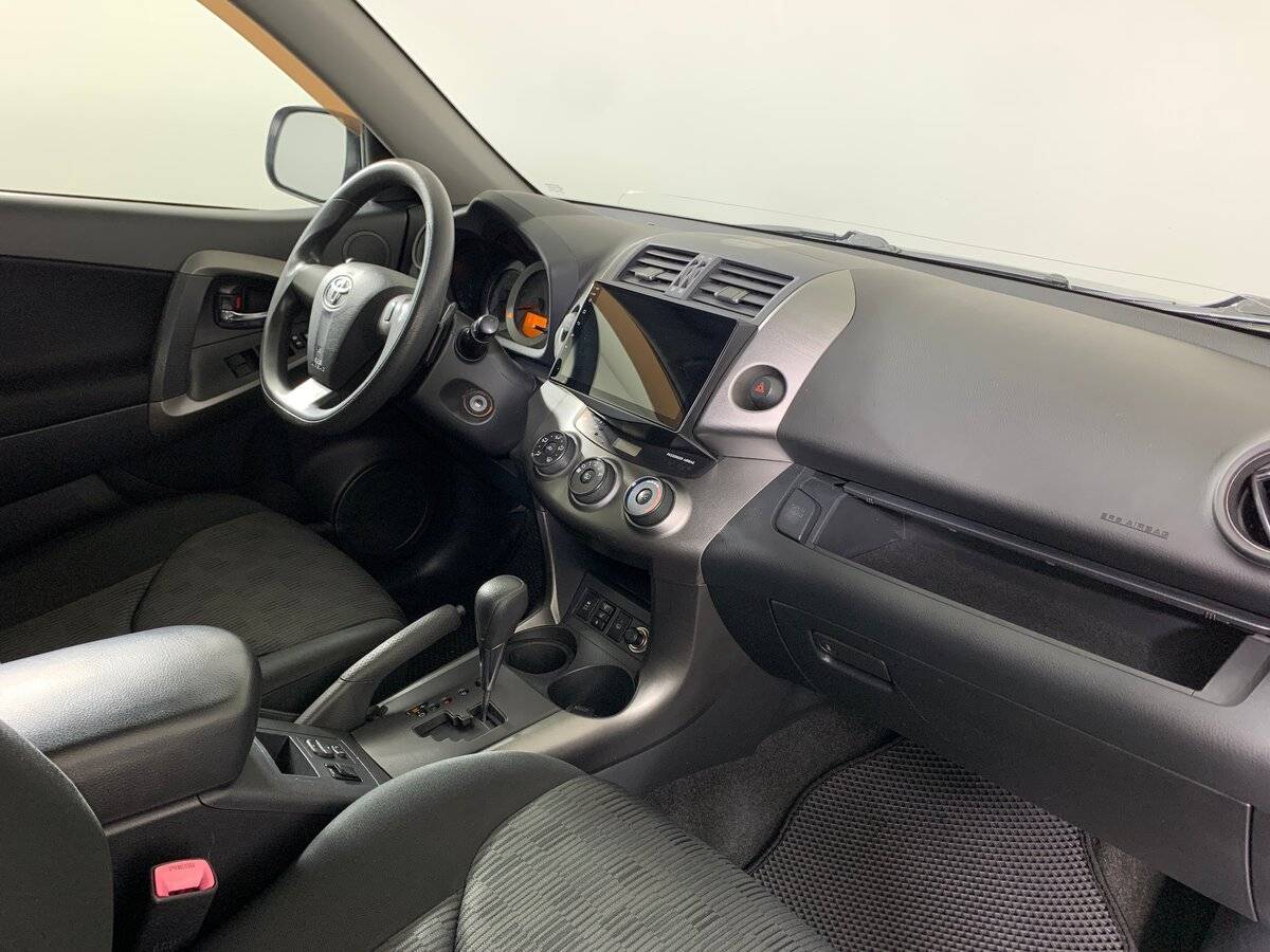 Toyota RAV4 2010 года с пробегом. Фото: #12