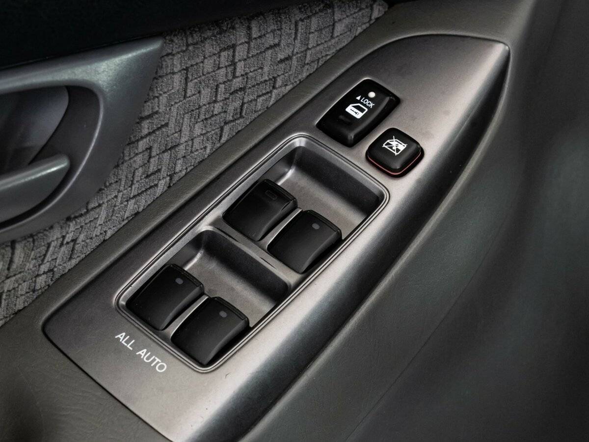 Toyota Land Cruiser Prado 2005 года с пробегом. Фото: #17