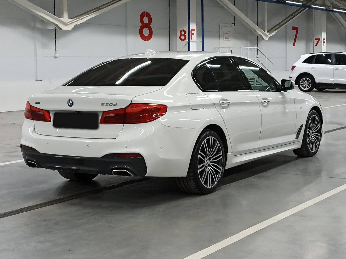 BMW 5 серии 2018 года с пробегом. Фото: #4