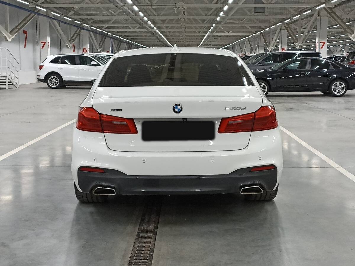 BMW 5 серии 2018 года с пробегом. Фото: #5