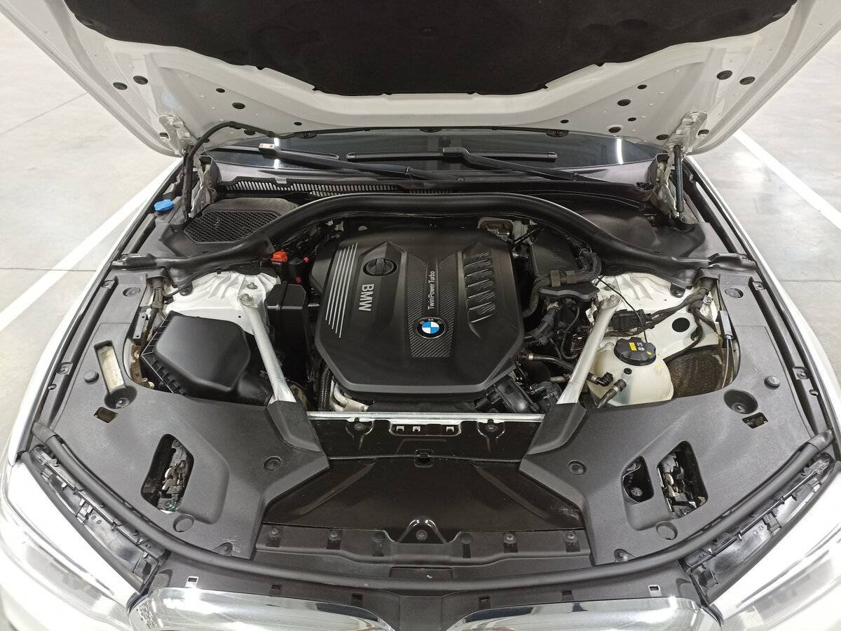 BMW 5 серии 2018 года с пробегом. Фото: #8