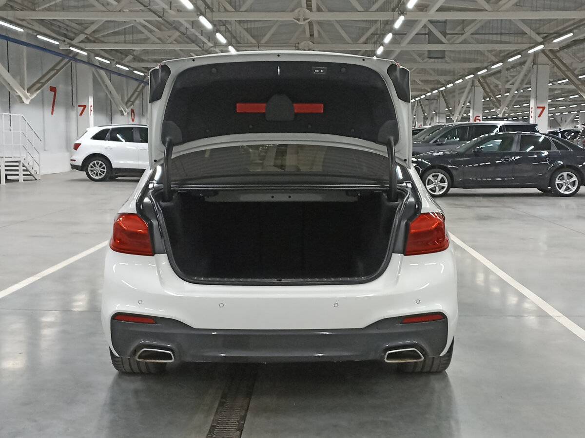 BMW 5 серии 2018 года с пробегом. Фото: #9