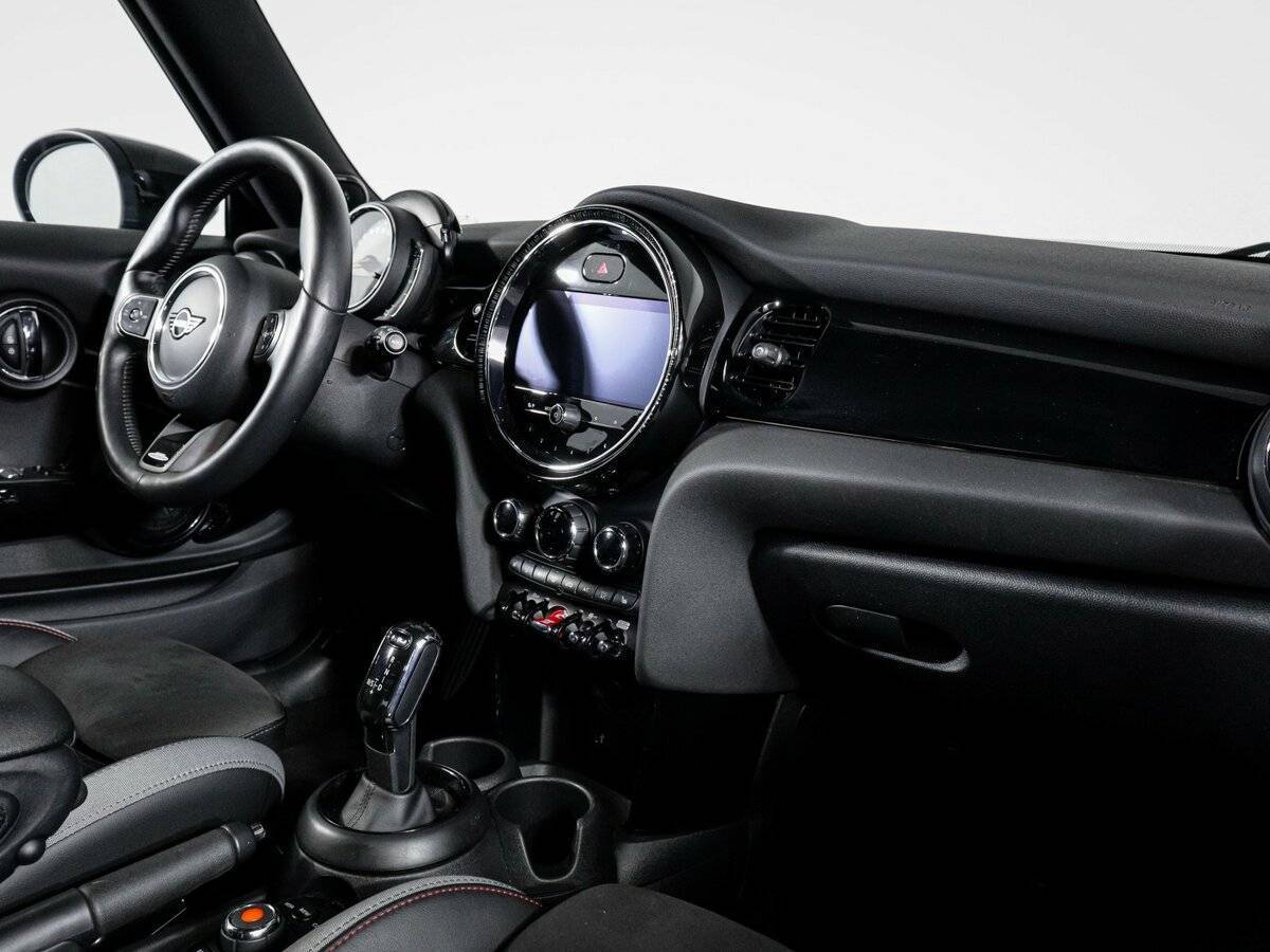 Mini Hatch 2021 года с пробегом. Фото: #8