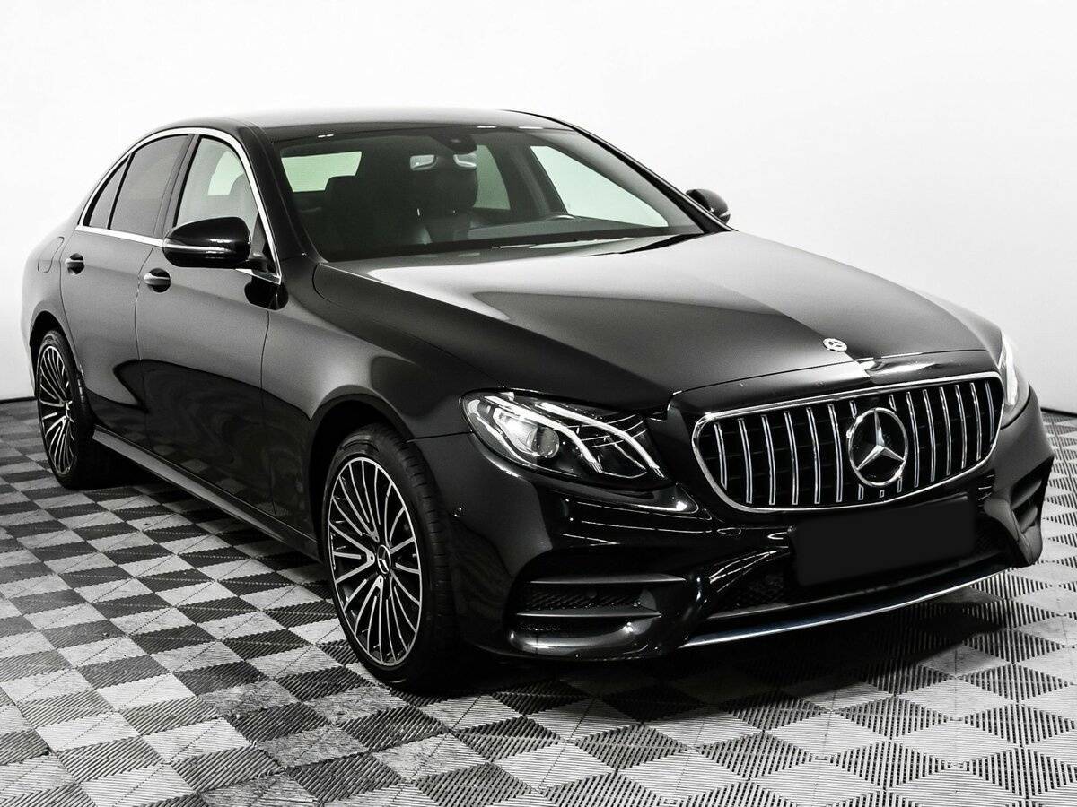 Mercedes-Benz E-Класс 2019 года с пробегом. Фото: #2