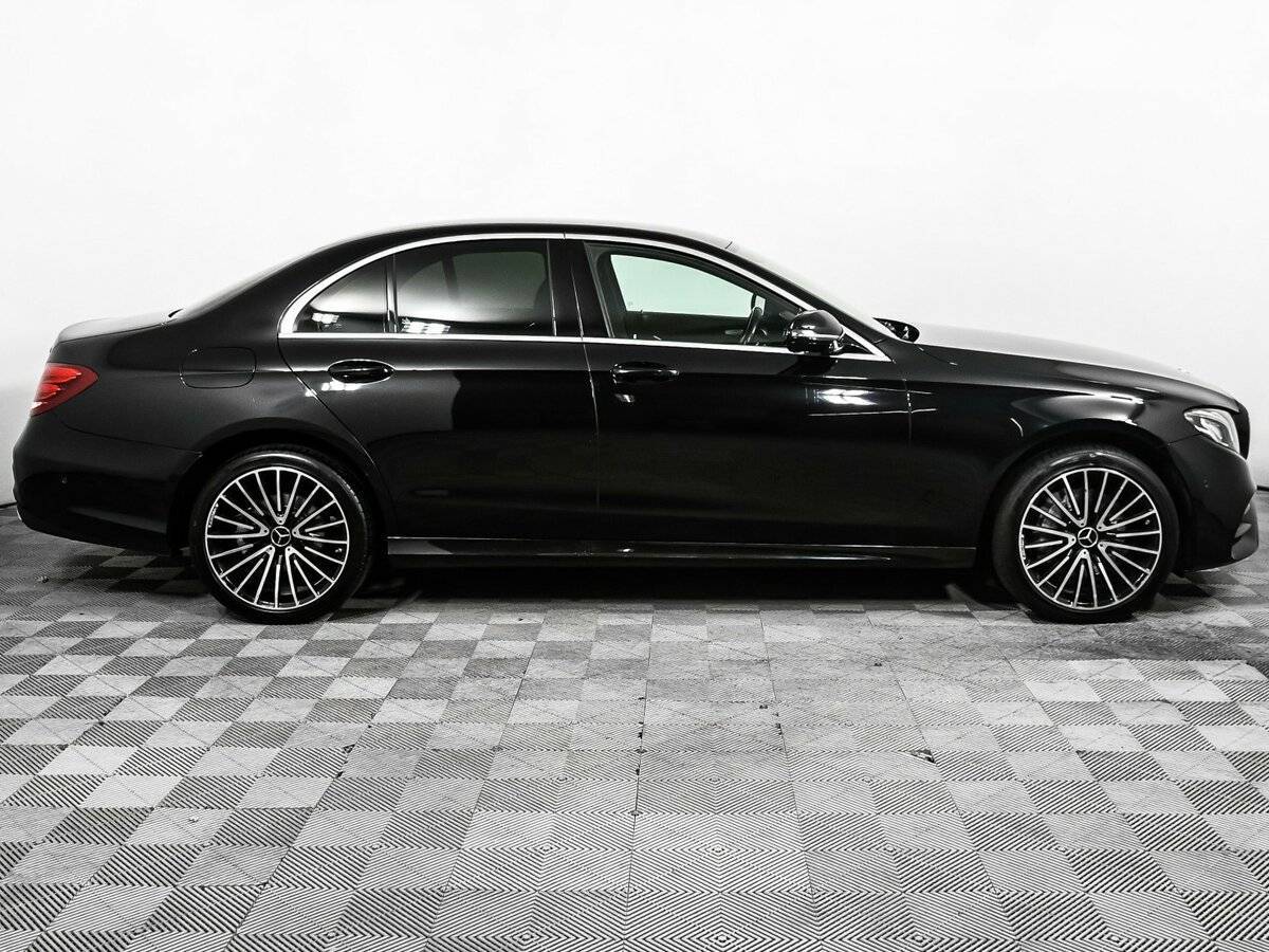 Mercedes-Benz E-Класс 2019 года с пробегом. Фото: #3